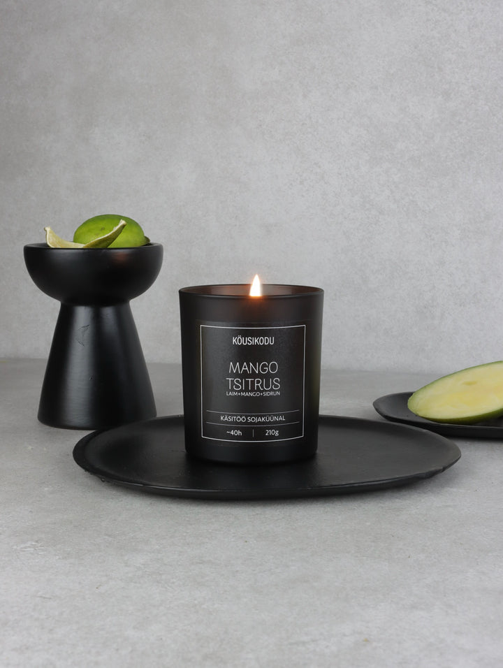 Soy Wax Candle Mango Citrus matte black 210g